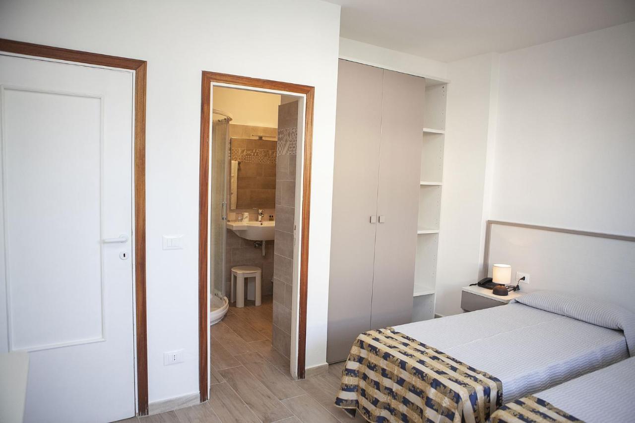 Hotel Thomas Marina di Campo Εξωτερικό φωτογραφία