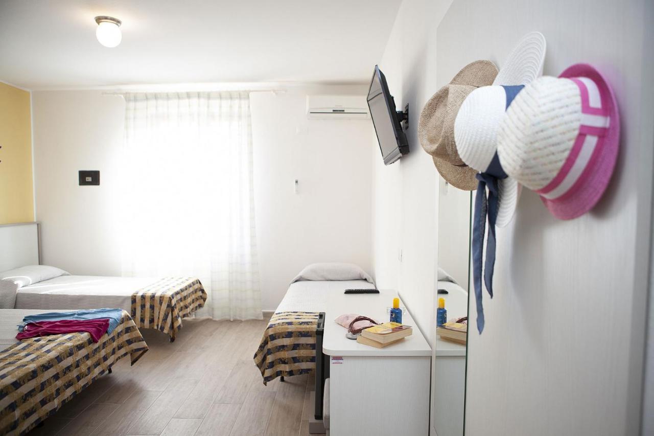 Hotel Thomas Marina di Campo Εξωτερικό φωτογραφία