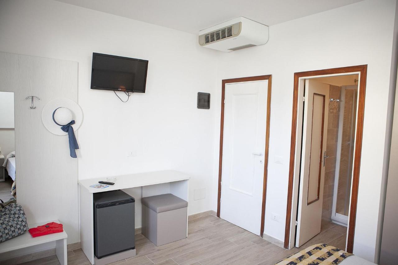 Hotel Thomas Marina di Campo Εξωτερικό φωτογραφία