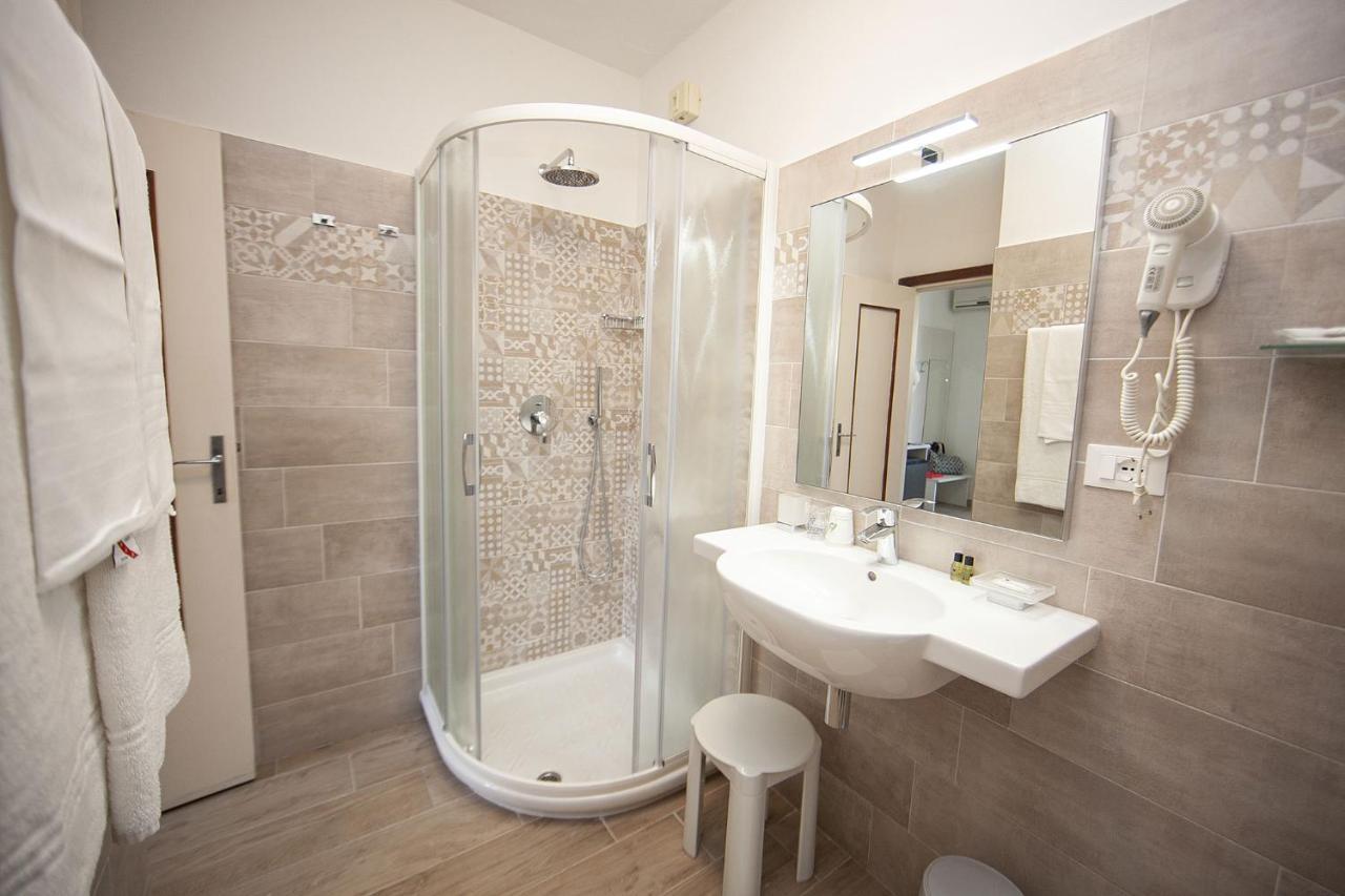 Hotel Thomas Marina di Campo Εξωτερικό φωτογραφία