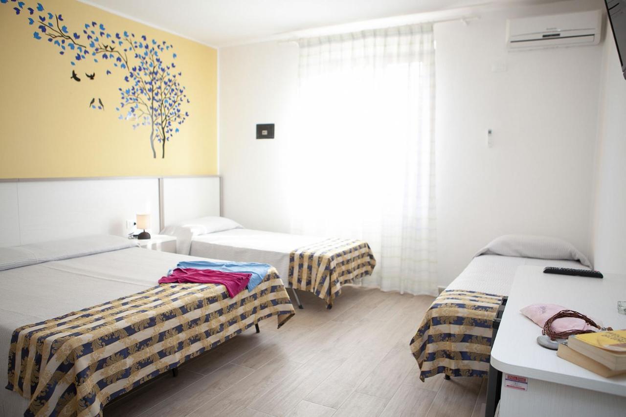 Hotel Thomas Marina di Campo Εξωτερικό φωτογραφία